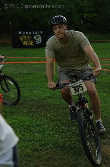 Alpine Shop / Lone Wolf Dirt Crit - Race 3 2010 - StephenVenters.com