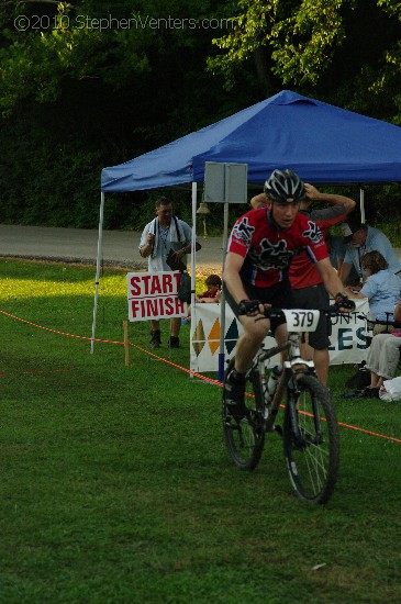 Alpine Shop / Lone Wolf Dirt Crit - Race 3 2010 - StephenVenters.com