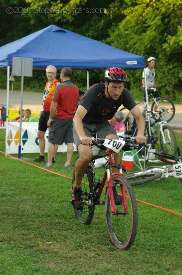 Alpine Shop / Lone Wolf Dirt Crit - Race 3 2010 - StephenVenters.com