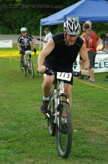 Alpine Shop / Lone Wolf Dirt Crit - Race 3 2010 - StephenVenters.com