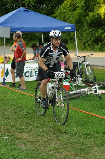 Alpine Shop / Lone Wolf Dirt Crit - Race 3 2010 - StephenVenters.com