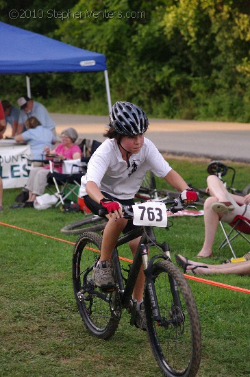 Alpine Shop / Lone Wolf Dirt Crit - Race 3 2010 - StephenVenters.com