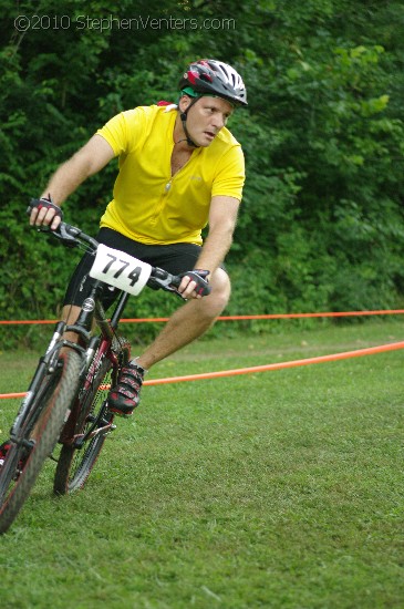 Alpine Shop / Lone Wolf Dirt Crit - Race 3 2010 - StephenVenters.com