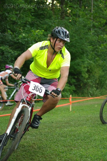 Alpine Shop / Lone Wolf Dirt Crit - Race 3 2010 - StephenVenters.com