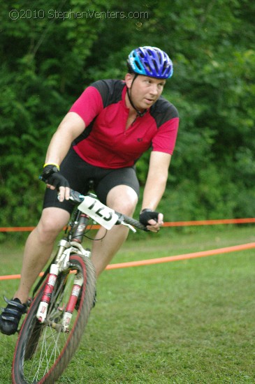 Alpine Shop / Lone Wolf Dirt Crit - Race 3 2010 - StephenVenters.com