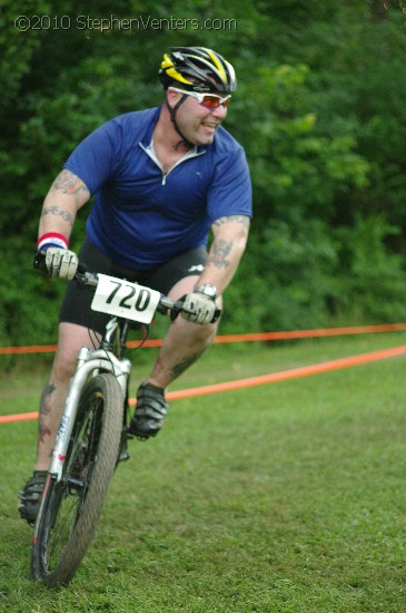 Alpine Shop / Lone Wolf Dirt Crit - Race 3 2010 - StephenVenters.com