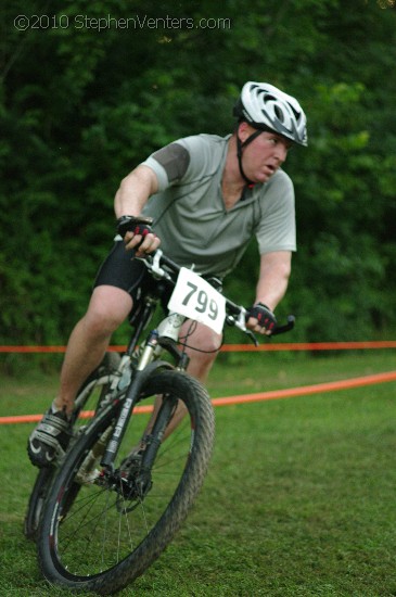 Alpine Shop / Lone Wolf Dirt Crit - Race 3 2010 - StephenVenters.com